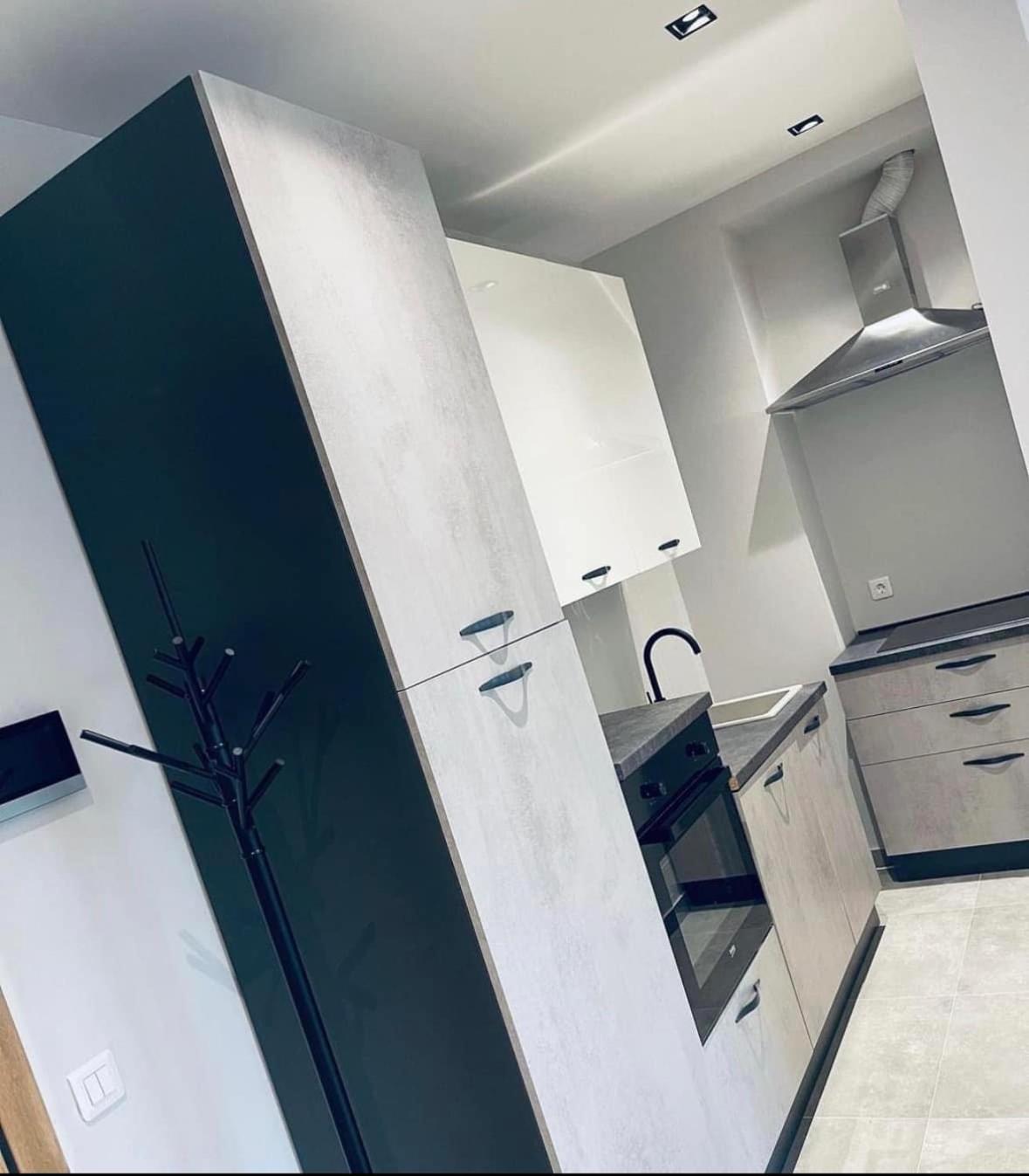 Kalman Luka Apartament *